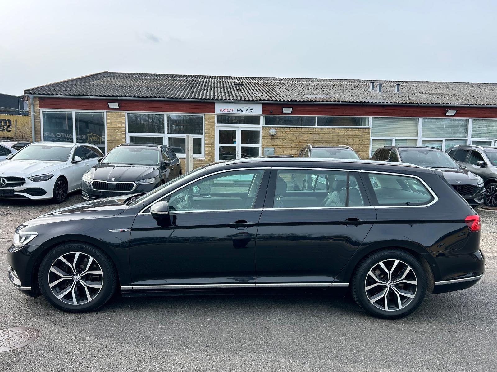 Volkswagen Passat VariantHighline 4-Motion, 360C,Pano 239HP