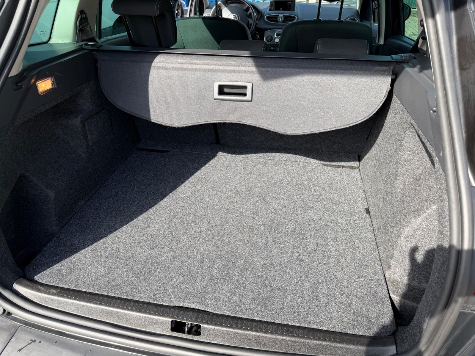 Renault Clio 2011 — photo 9
