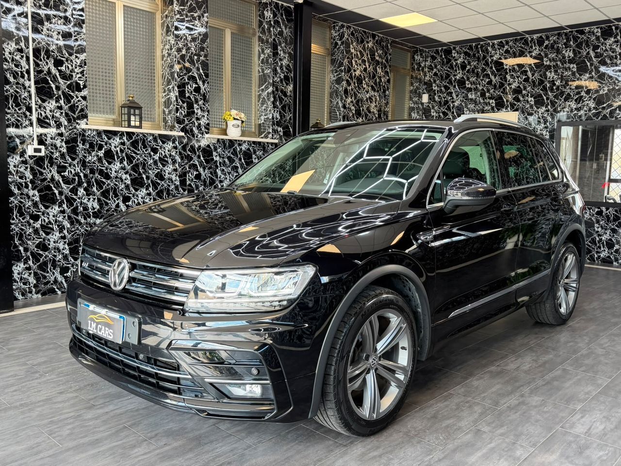 Volkswagen Tiguan 2.0 TDI DSG 4MOTION R-Line imagem 3