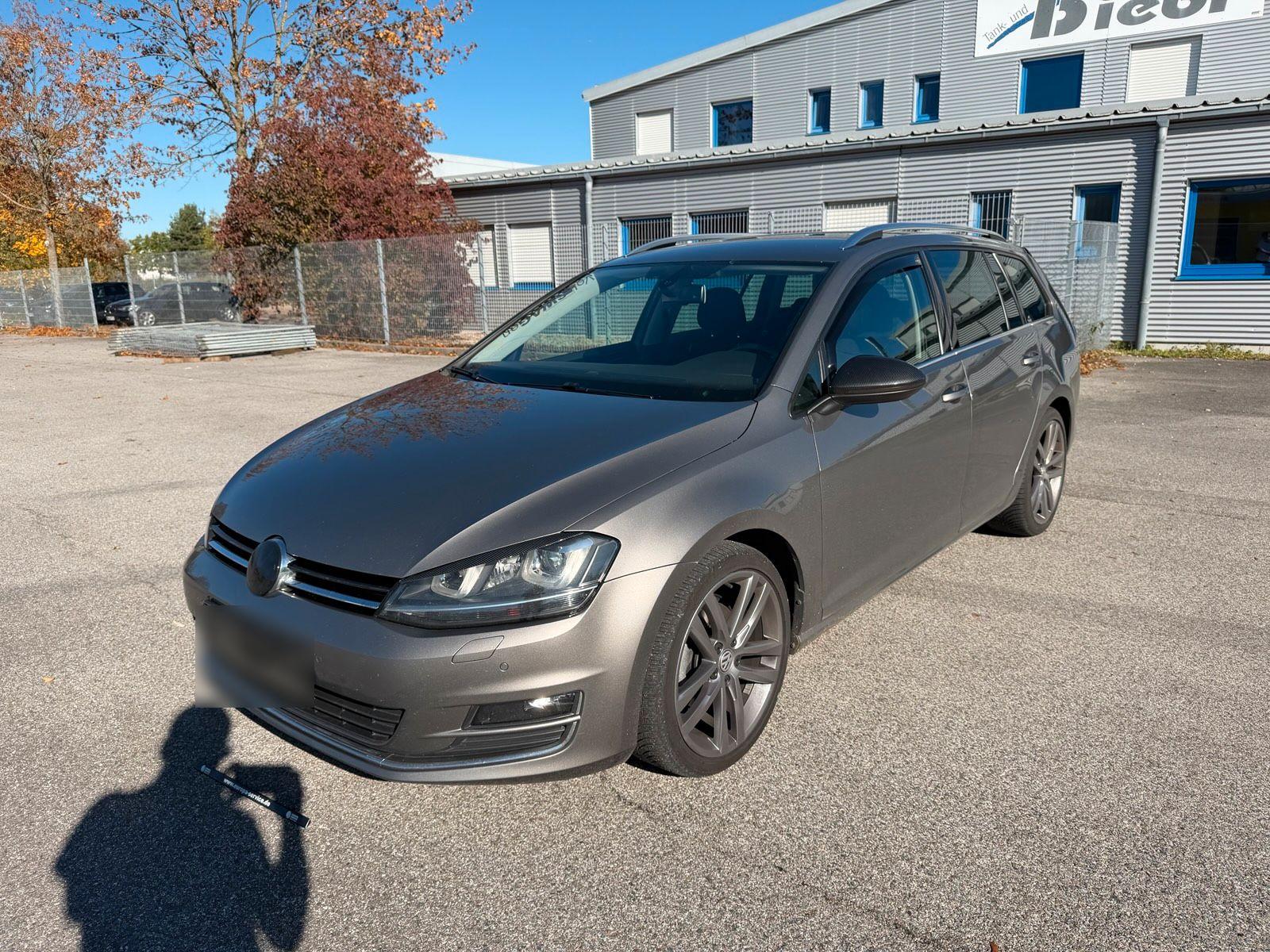 Volkswagen Golf 2014 — вигляд ззаду