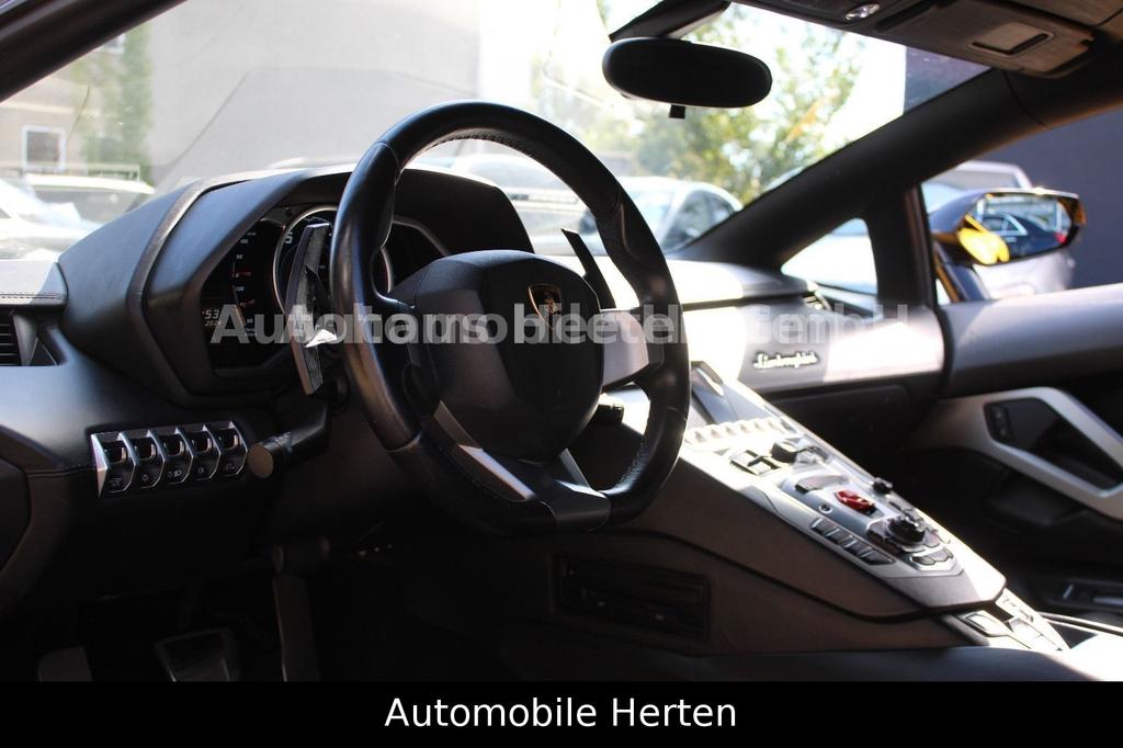 Lamborghini Aventador