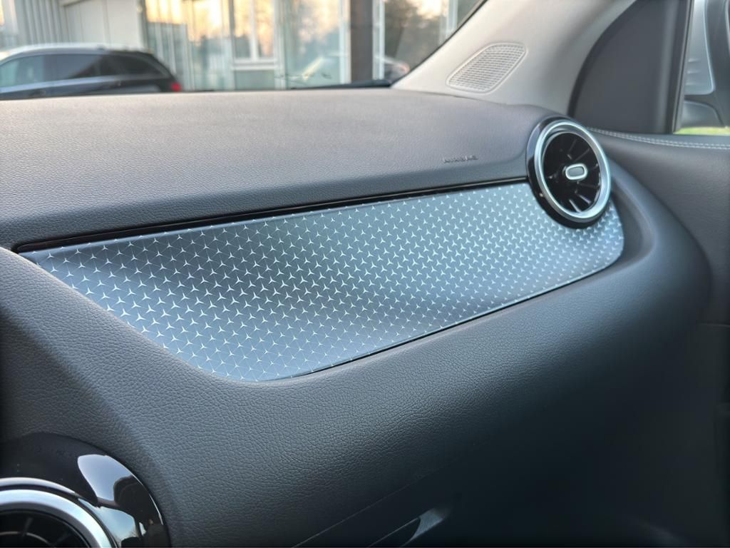 Fahrzeugabbildung Mercedes-Benz GLA 200 d LED*ParkAss*SpurH*AUT*el.Heck*PDC*AHK