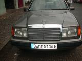 Mercedes-Benz E 200  Oldtimer,Automatic,Schiebedach - gebrauchte Mercedes-Benz E 200 aus dem Jahr 1992