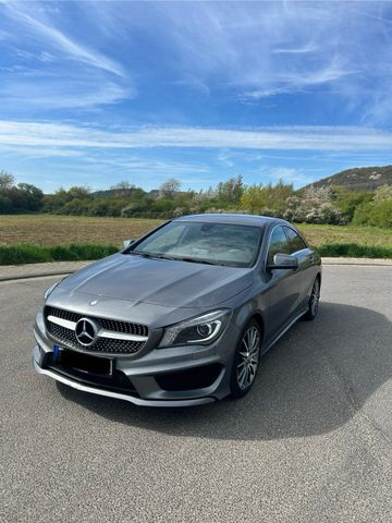 MERCEDES-BENZ CLA 180