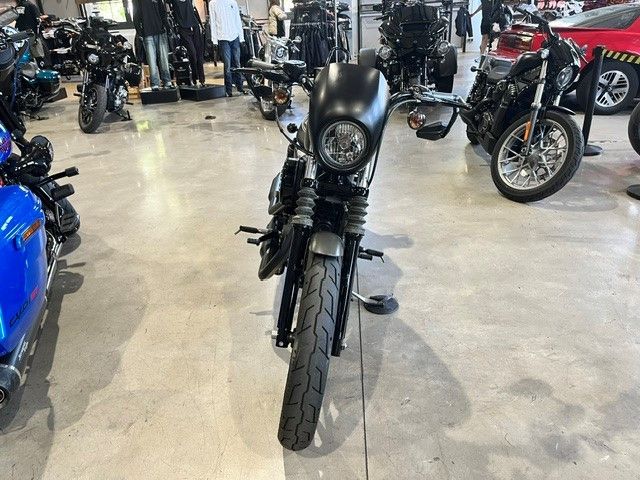 Fahrzeugabbildung Harley-Davidson Sportster XL 883N Iron