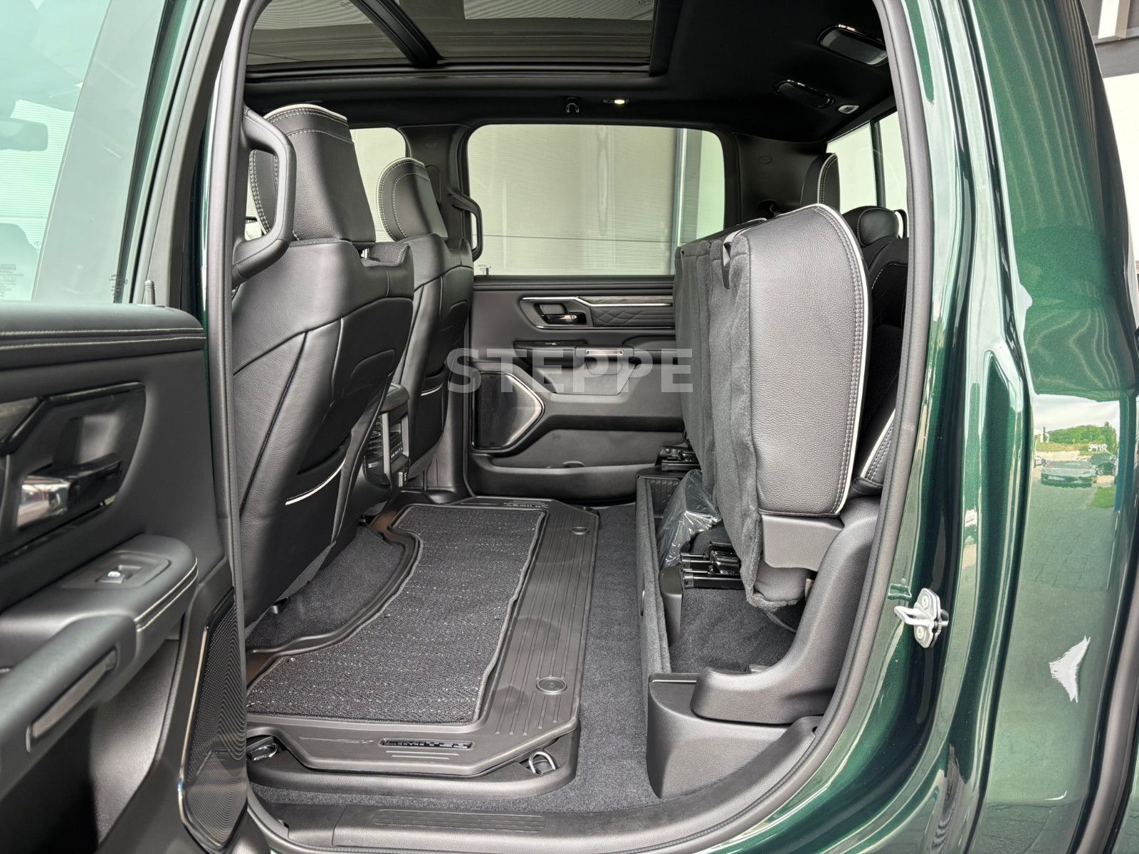 Dodge 2026 RAM 1500 Limited Night 5,7LV8 Rambox MFT