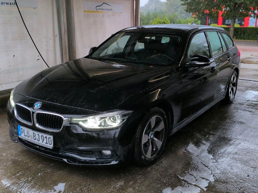Image of BMW 320
