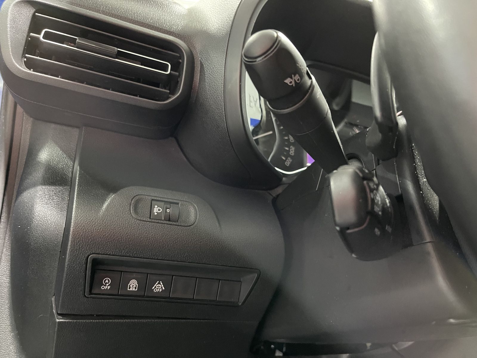Fahrzeugabbildung Citroën Berlingo Feel XL*7 Sitzer*AHK*LED*Navi*Cam*Klima