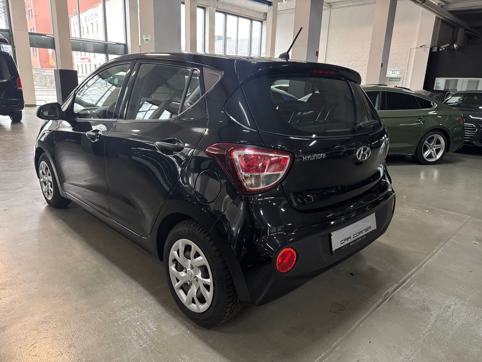 Fahrzeugabbildung Hyundai i10 CLASSIC FACELIFT MODELL TÜV BIS 03.2027
