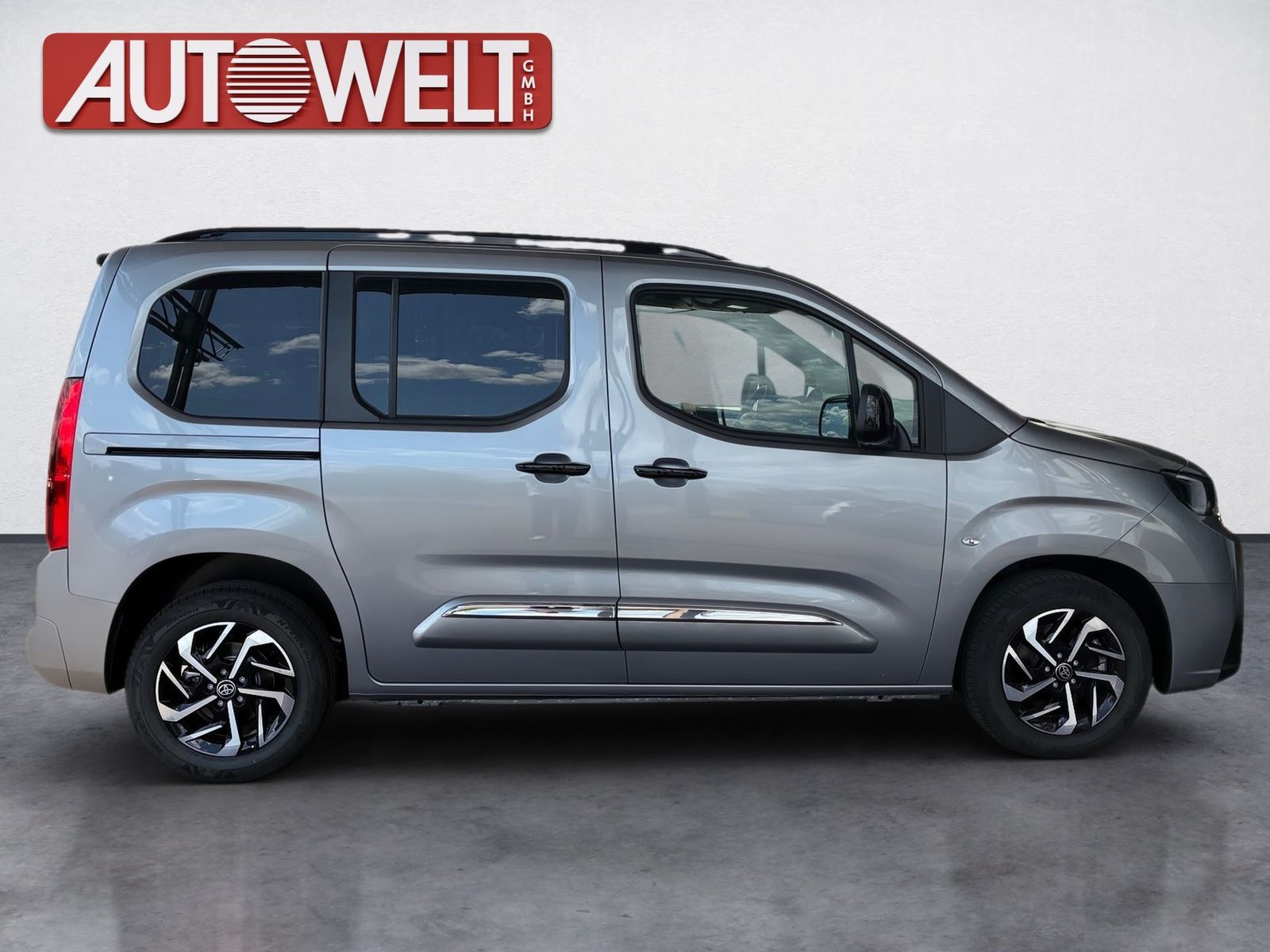 Fahrzeugabbildung Toyota Proace City Verso 1.2 L1 Teamplayer KlimaA,LED