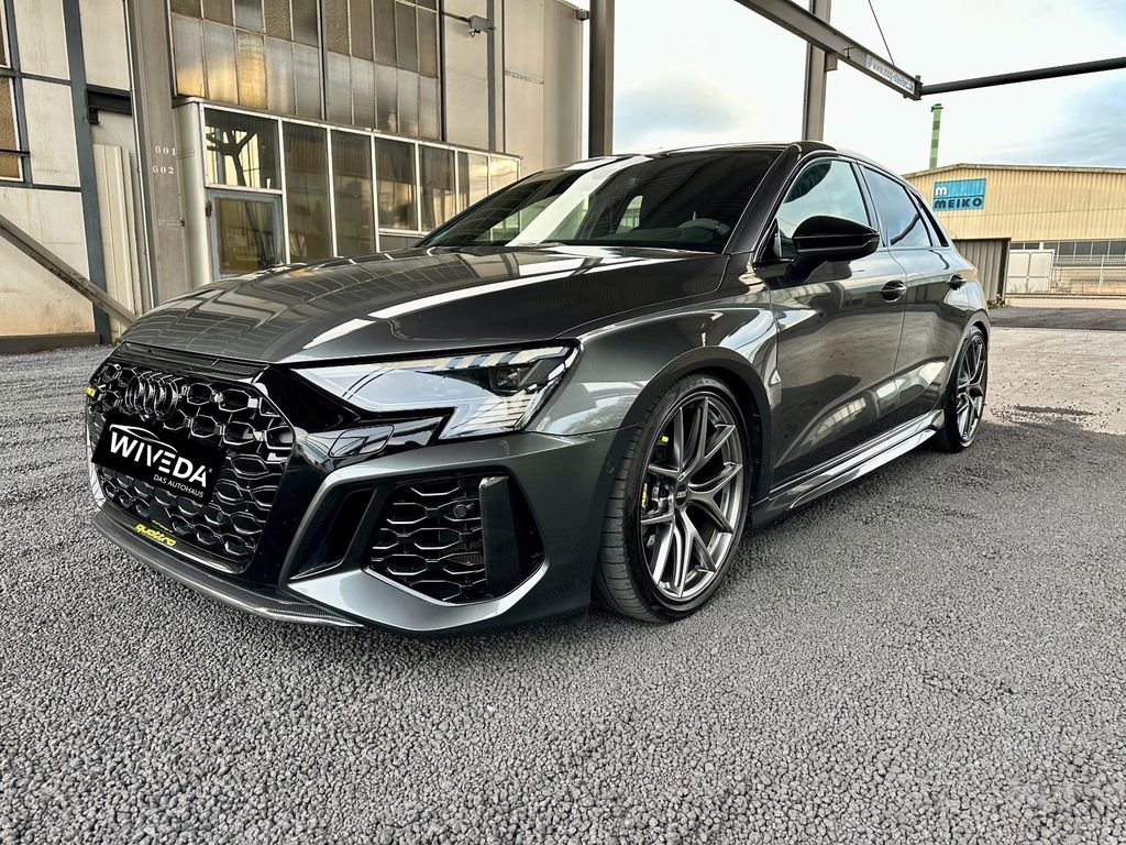 AUDI RS3