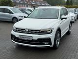 Volkswagen Tiguan R-Line 4Motion DSG*LED*NAV*SHZ*AHK*CAM - VW Tiguan Gebrauchtwagen in Braunschweig