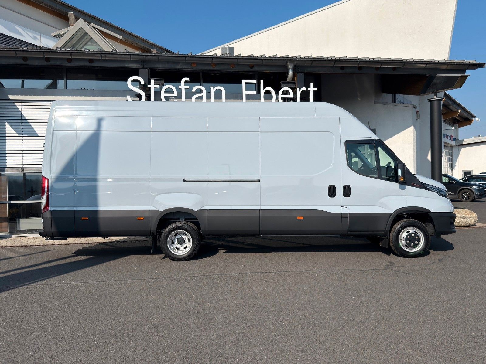 Fahrzeugabbildung Iveco Daily 50C18 3.0L *L4*H3*Automatik*LED*AHK*