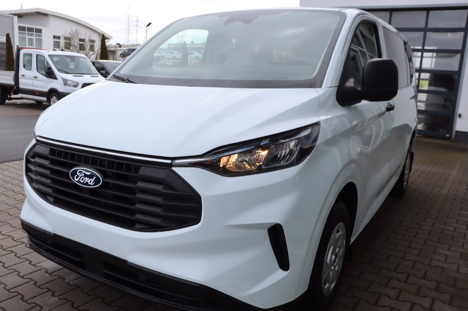Ford Transit Custom Kombi Trend 2.0 EcoBlue 9-Sitzer imagem 3