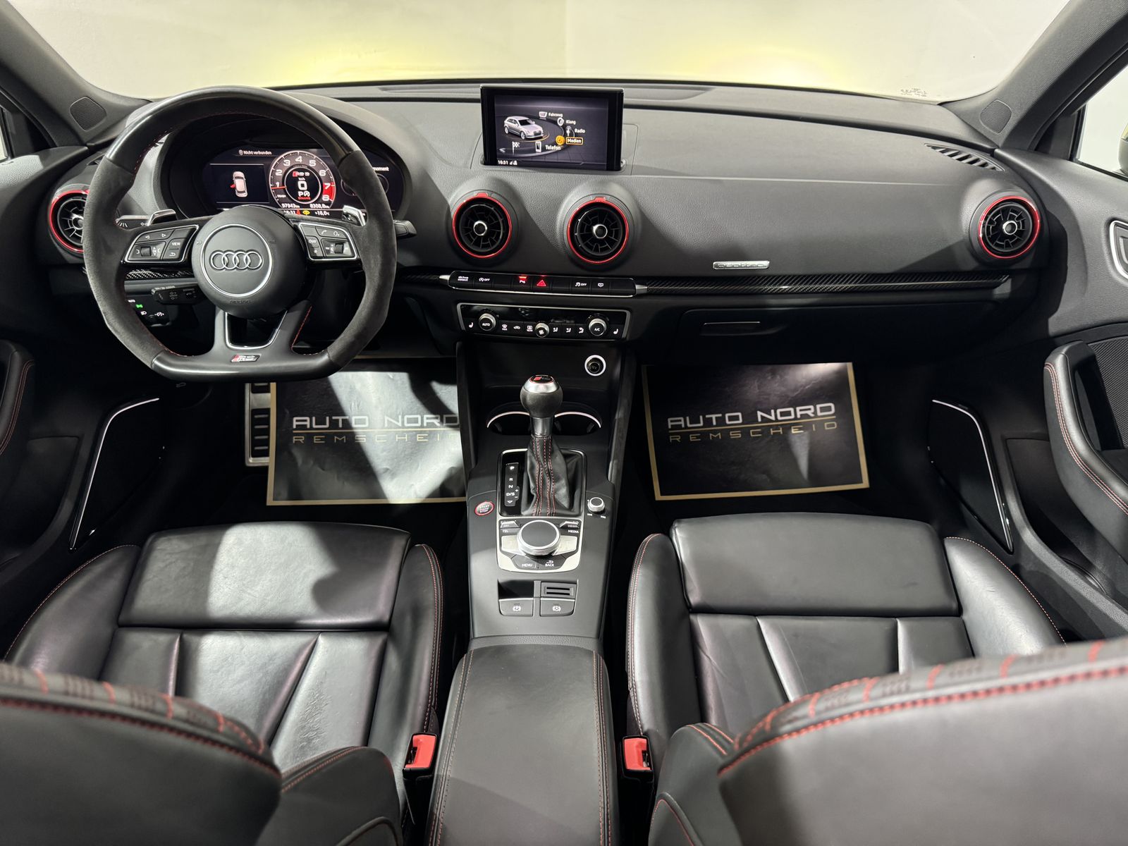 Audi RS3 foto 21