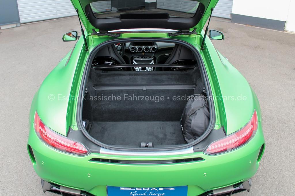 Mercedes-Benz AMG GT R