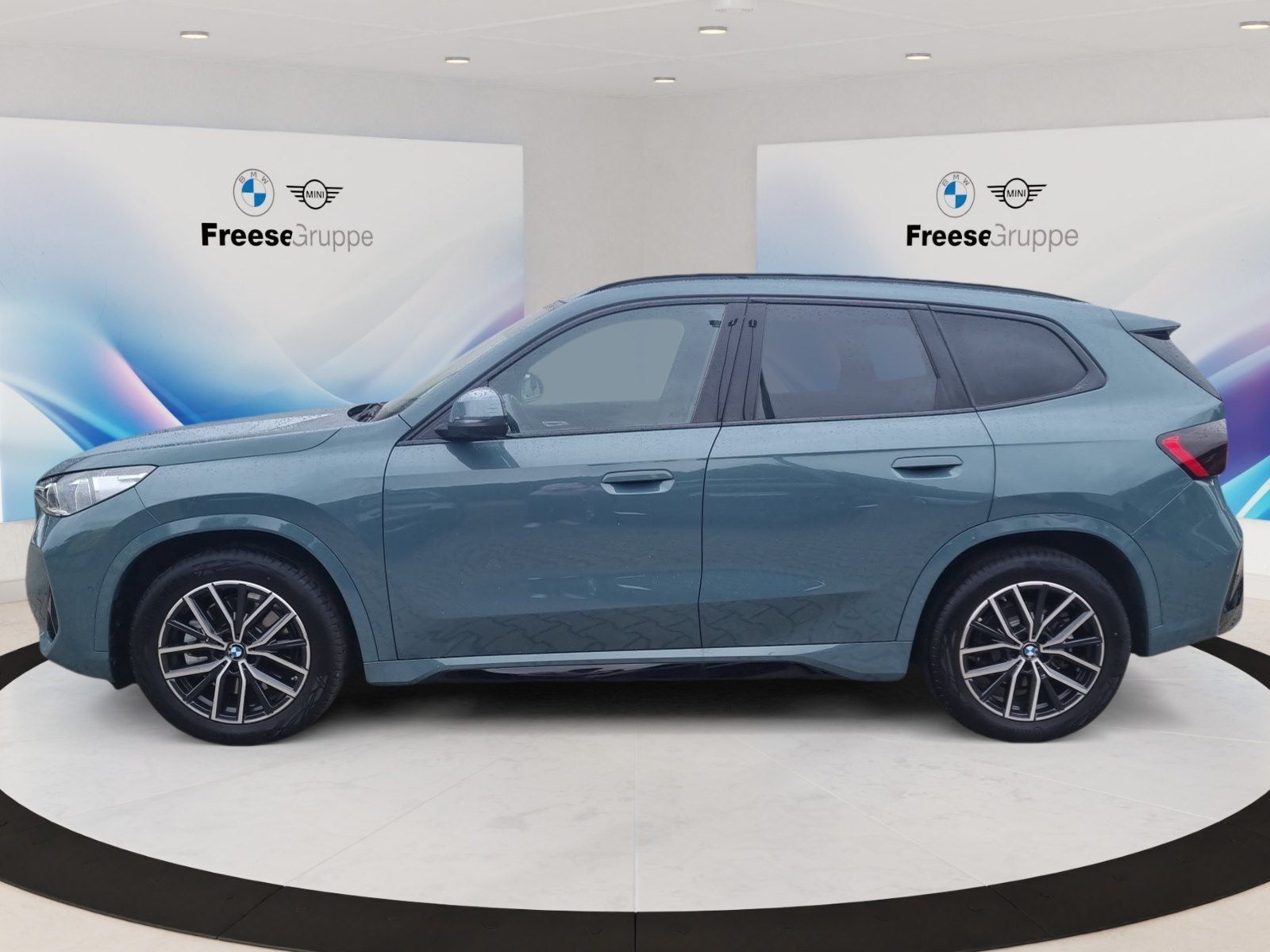 BMW X1 xDrive23d AHK 360° HEAD-UP PANO RFK HIFI LED foto 3