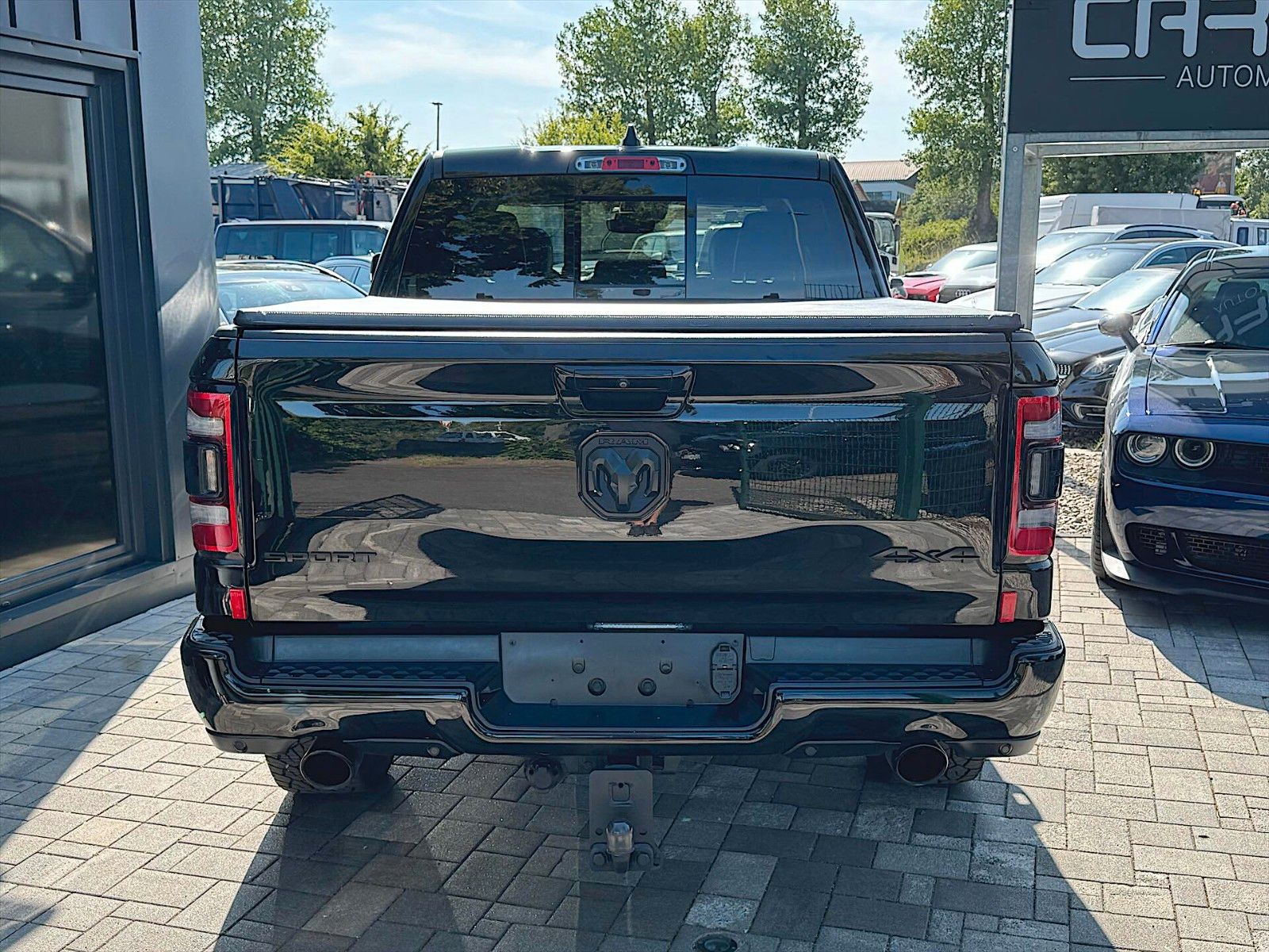 Fahrzeugabbildung Dodge RAM 5.7 V8 HEMI SPORT 4x4 *Pano*360*Luft*ACC*22'