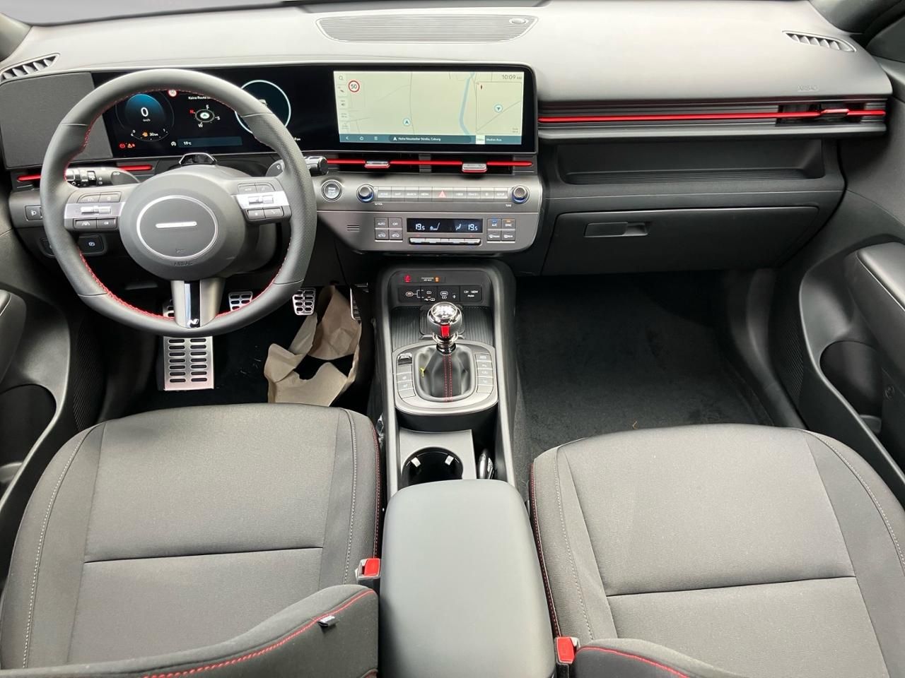 Fahrzeugabbildung Hyundai KONA N-LINE 2xKlima 360 Akustikglas DynLicht LM