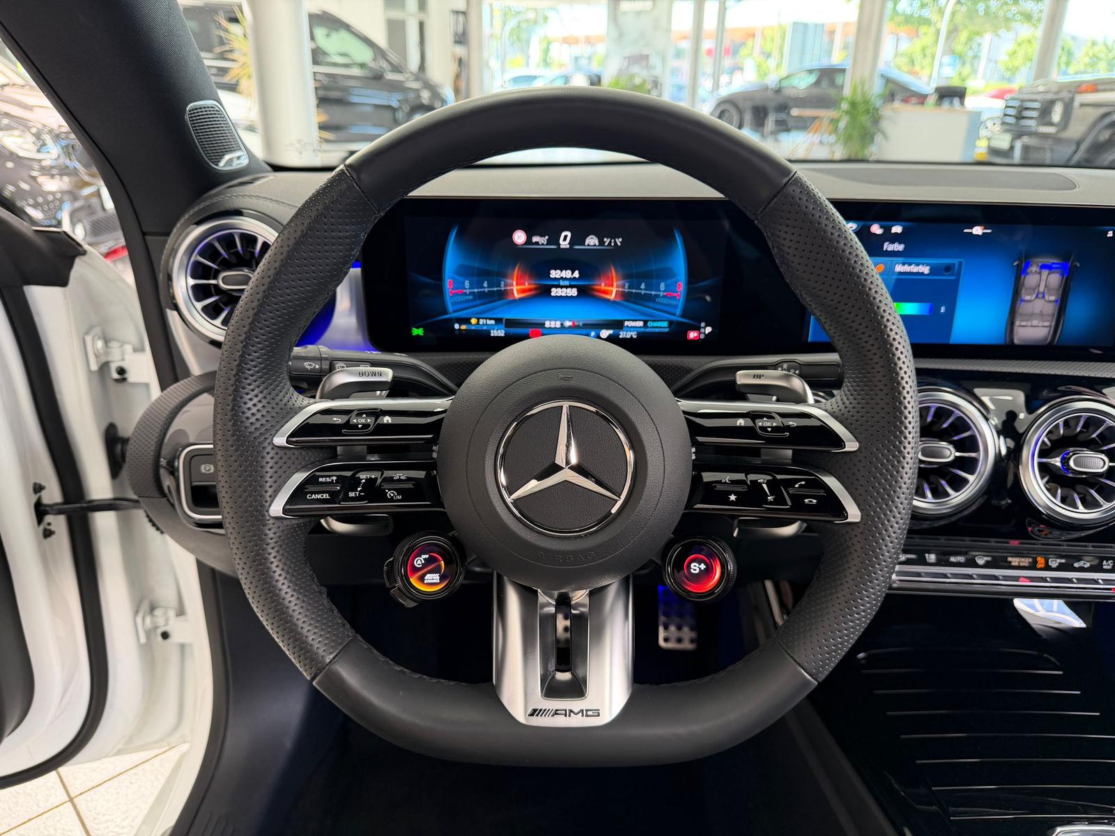 Mercedes-Benz CLA 35 AMG Shooting Brake 4M*AERO-KIT*PANO*STHZG