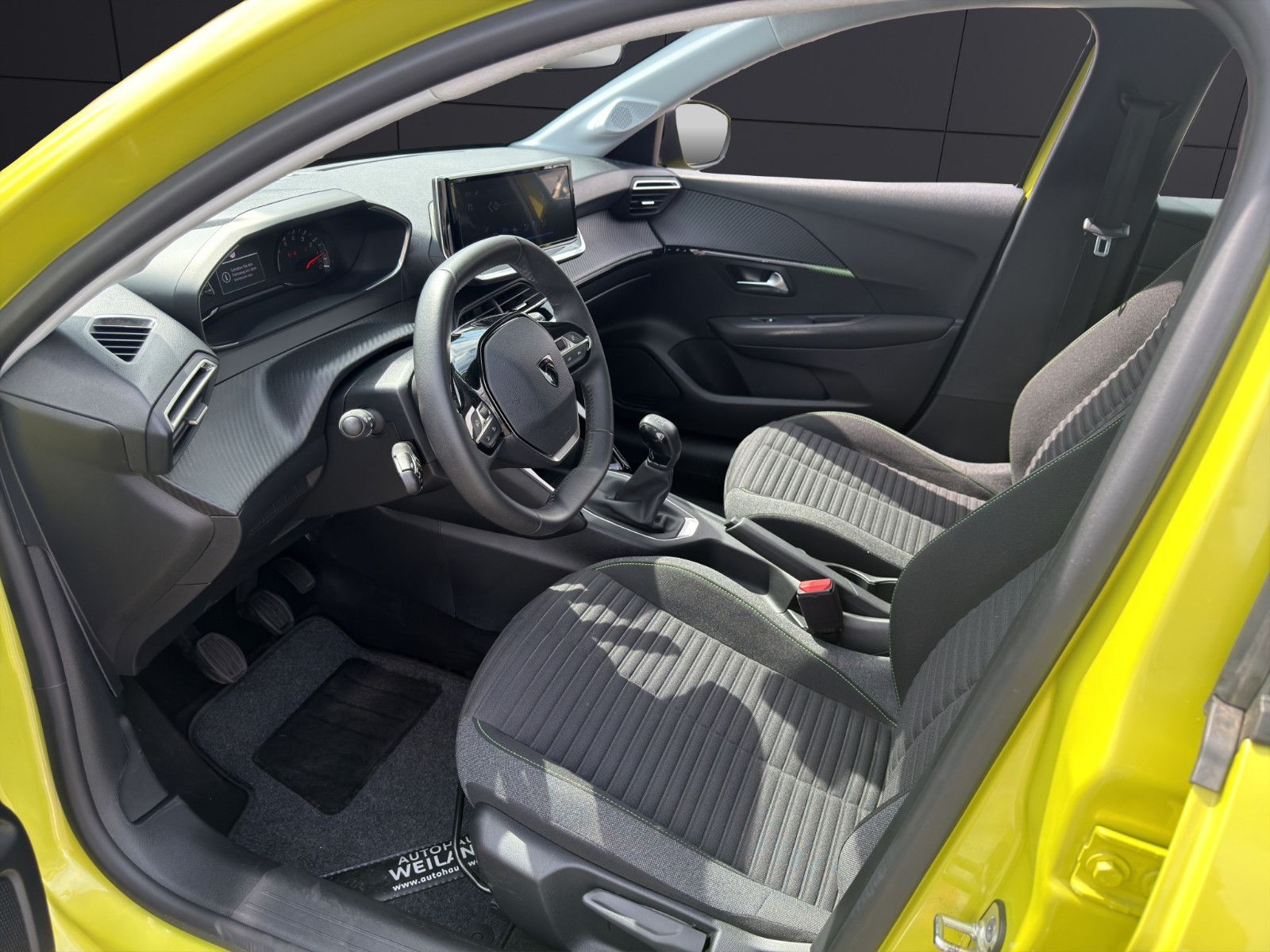 Fahrzeugabbildung Peugeot 208 Active *SitzHZ*LED*Tempomat*PDC*CarPlay*