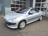 Peugeot 206 CC Platinum VOLLLEDER Klimaautomatik Sitzhzg - gebrauchte Peugeot 206 aus dem Jahr 2002