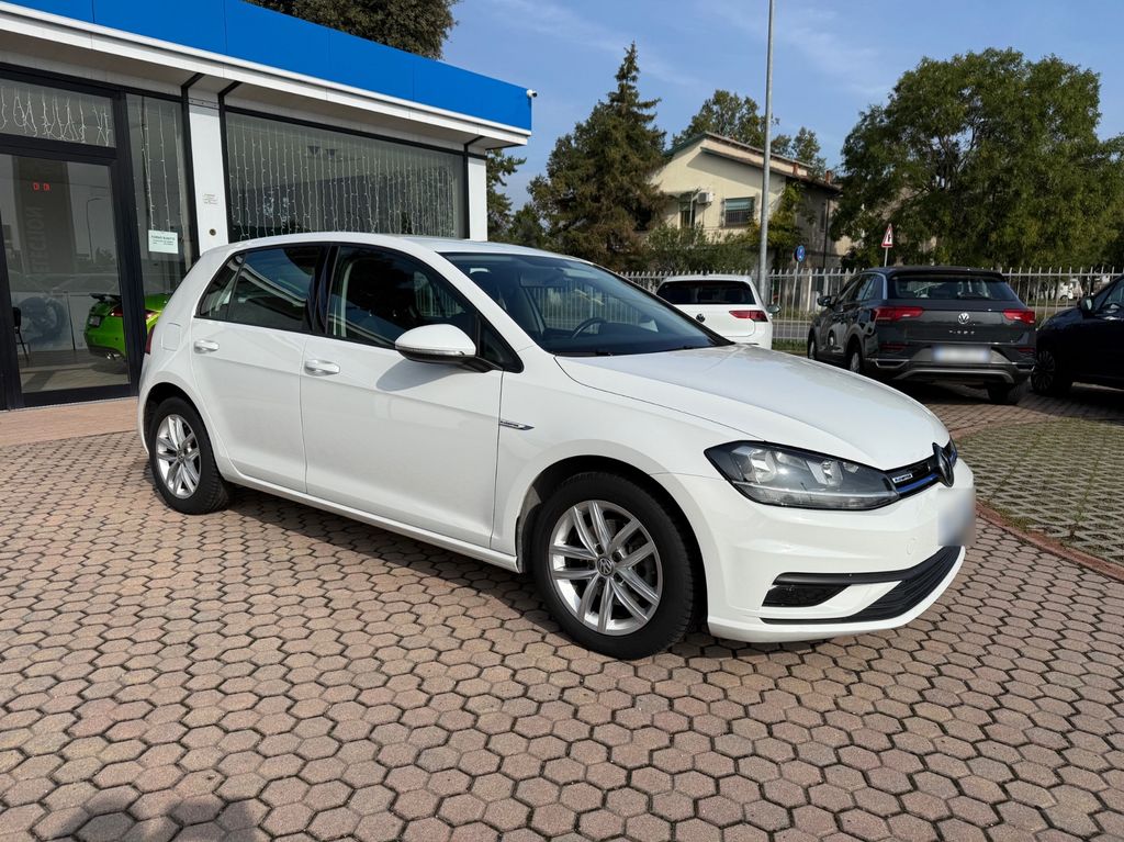 Image of Volkswagen Golf