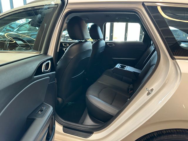 MYAUTOCENTER – Gebraucht- und Jahreswagen mit Werkstattservice in Pfaffenhofen Kia cee'd Sportswagon *Kamera*LED*PDC*