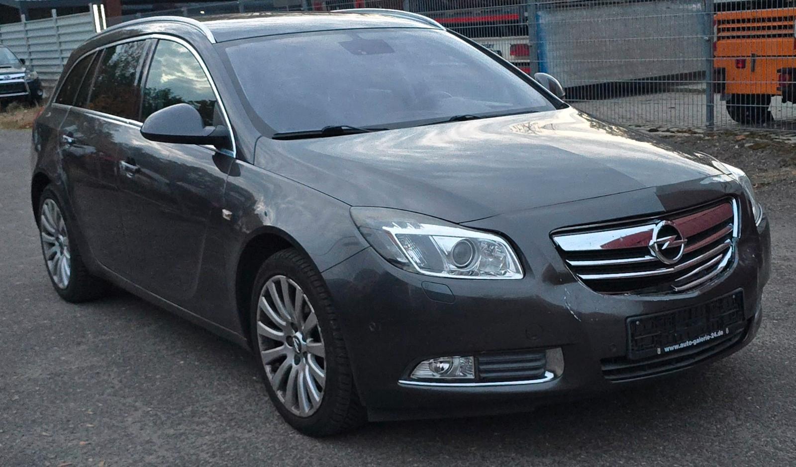 Opel Insignia 2011 — photo 9
