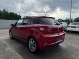 Hyundai i20 blue Style Sportsitze Sportpake Sport Lenkra - Hyundai i20: Sport