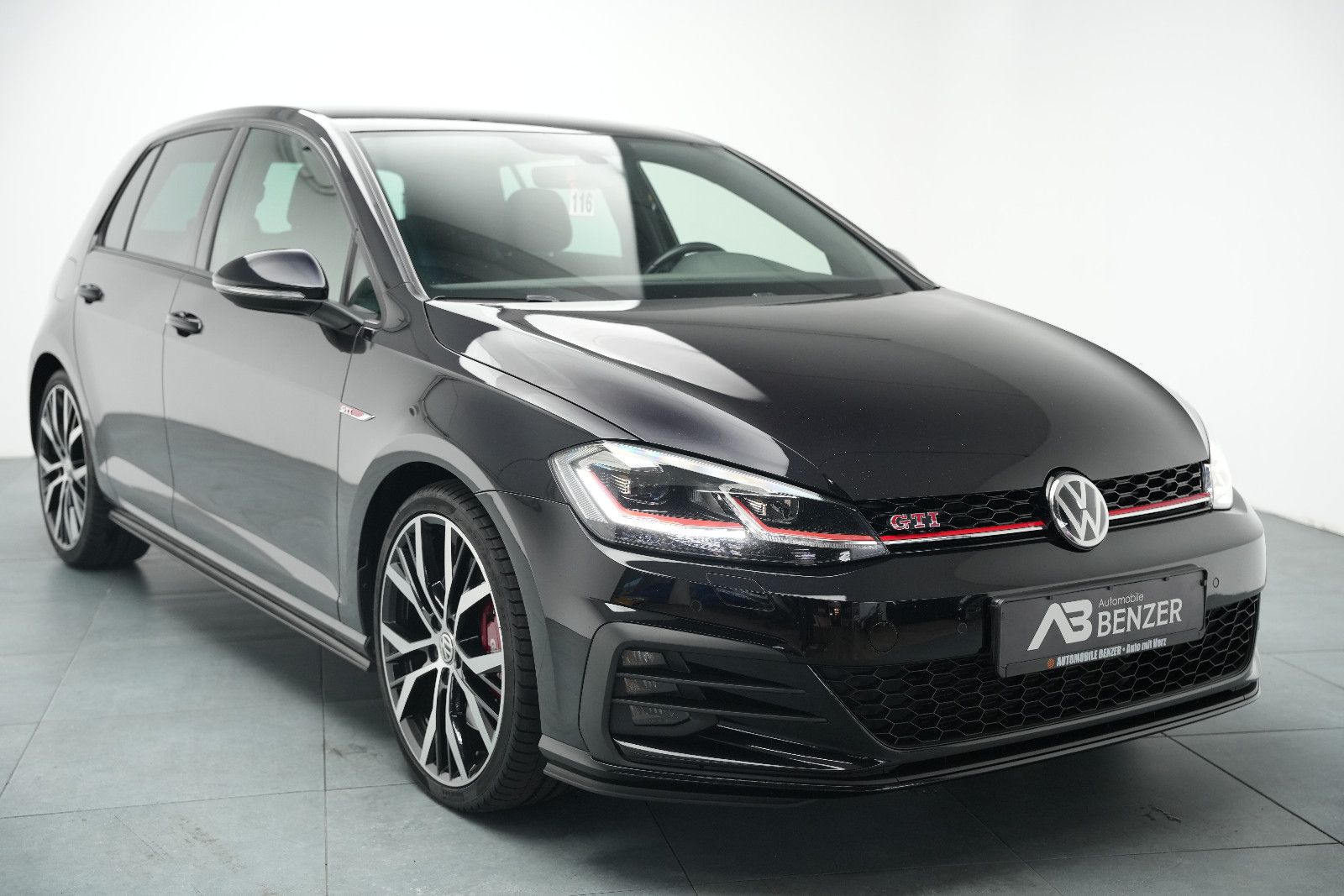 Fahrzeugabbildung Volkswagen Golf VII GTI Performance *Virtual*Automatik*SHZ*