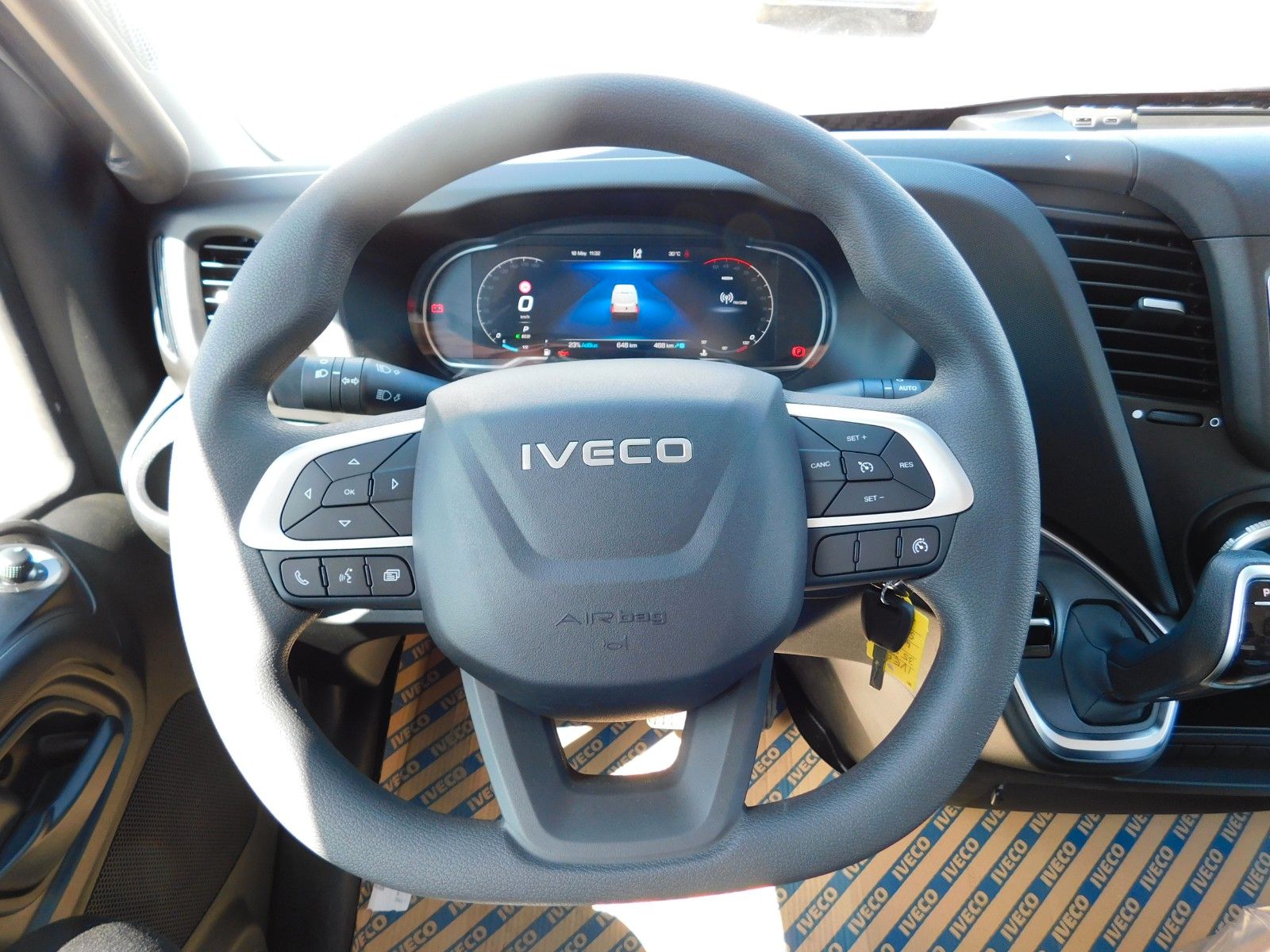Fahrzeugabbildung Iveco Daily 35S16H3.0A8 V Y Kastenwagen