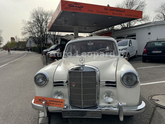 Mercedes-Benz 180d Oldtimer Ponton, großes Faltdach,Schmalküh.