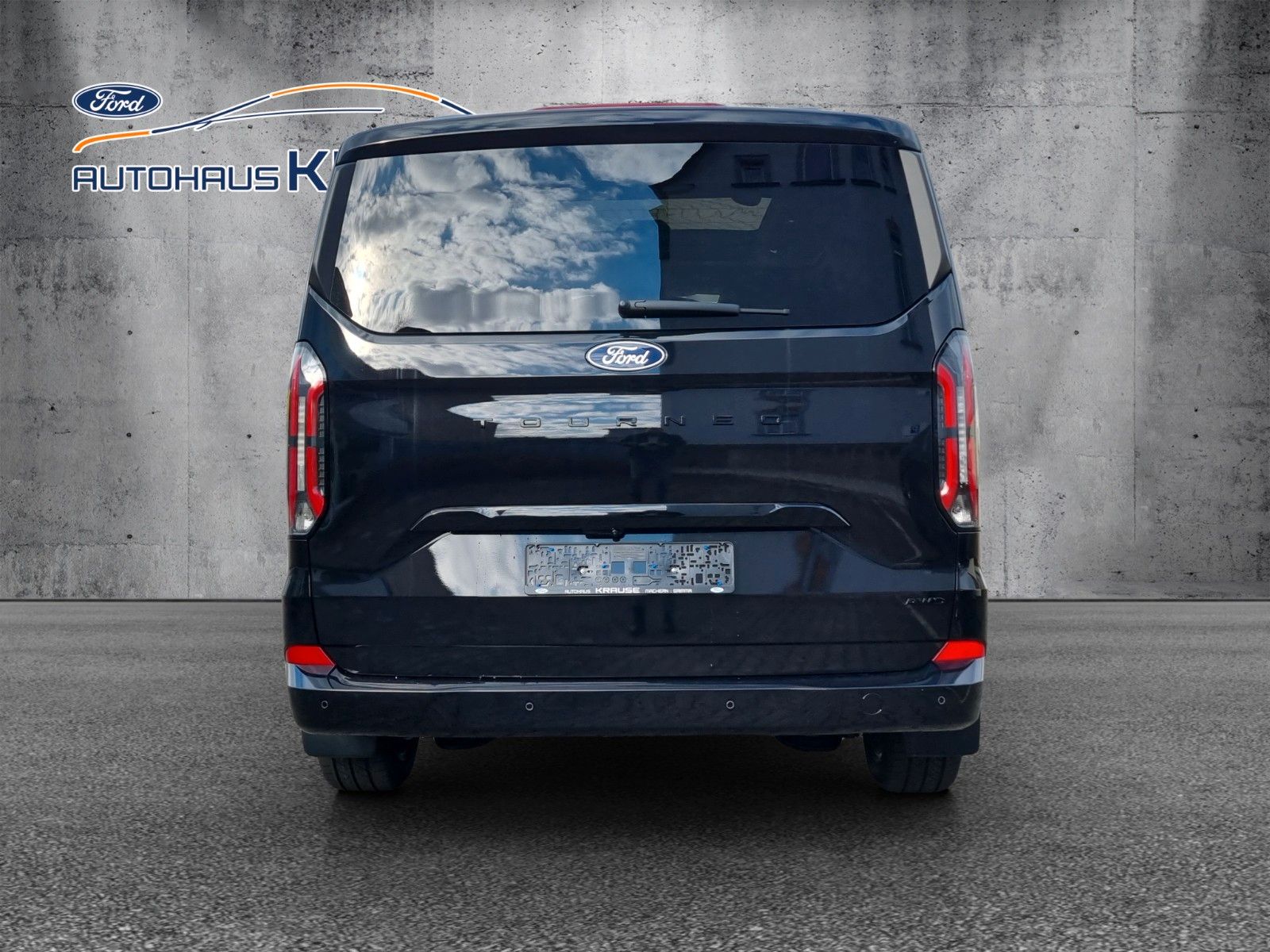 Fahrzeugabbildung Ford Tourneo Custom Bus 320 L2 Tourneo Titanium X AWD