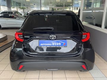 Toyota Yaris - 6