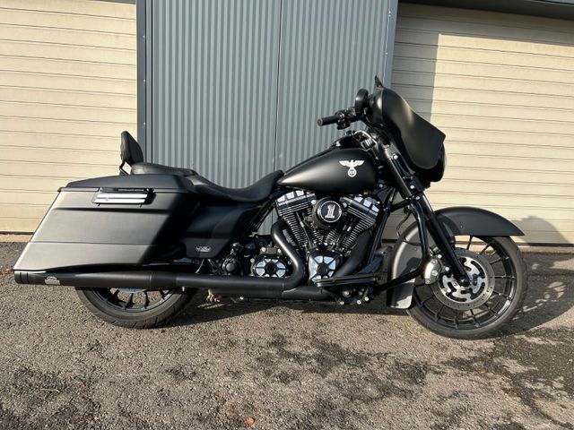 Harley-Davidson FLHX Street Glide MY 2013 J&H wenig Km