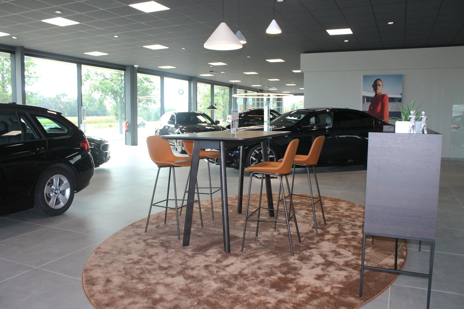 showroom-image-bottom