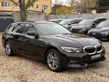 BMW 330i Sportline/Vollleder/Navi/3-Zone-Automatik - BMW: V