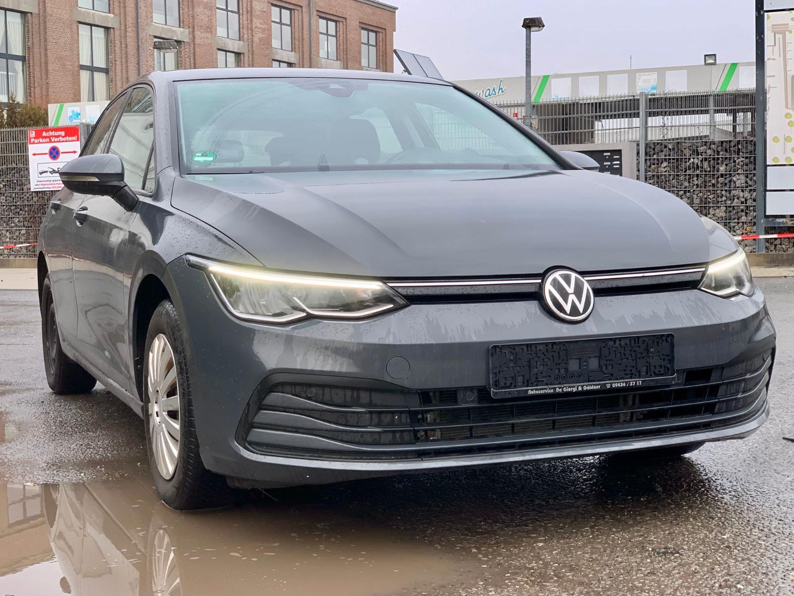 Volkswagen Golf VIII Lim. Life ~ACC~3-ZONEN-KLIMAAUT.~58TKM