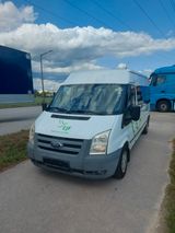 Ford  Tourneo,95TKM,1 Hand, Klima - Ford Tourneo mit Diesel-Antrieb: Behindertengerecht