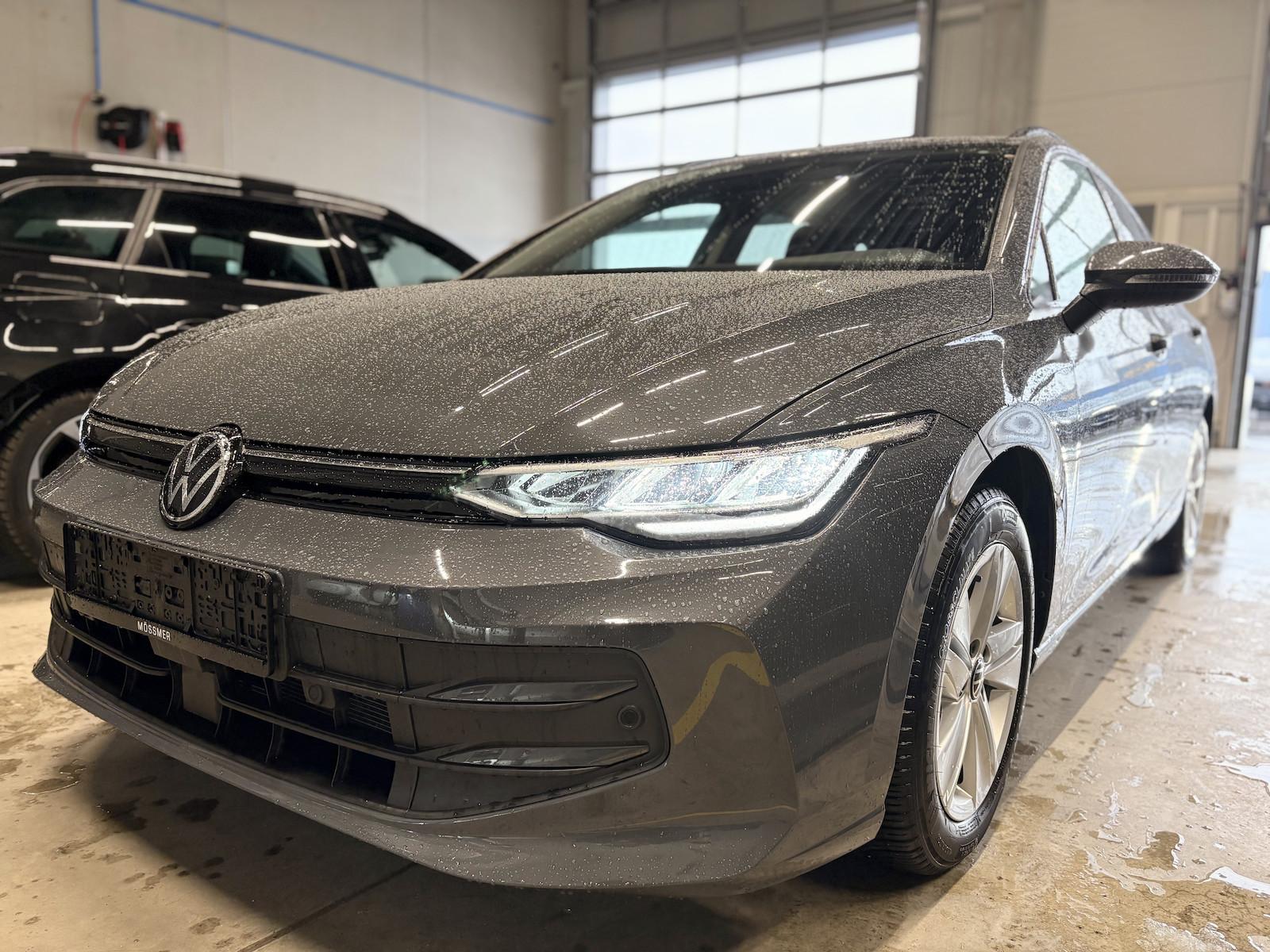 Volkswagen Golf Variant 1.5eTSI DSG Life Winterpaket PDC