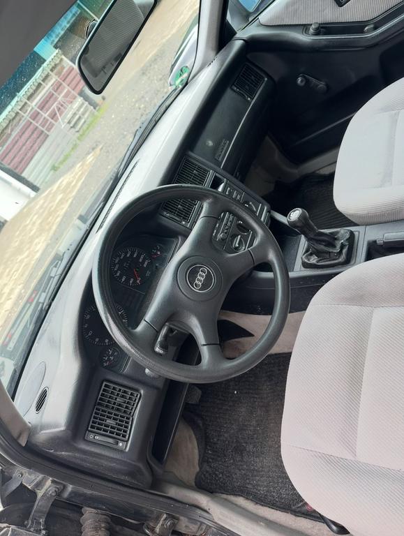 Audi 80