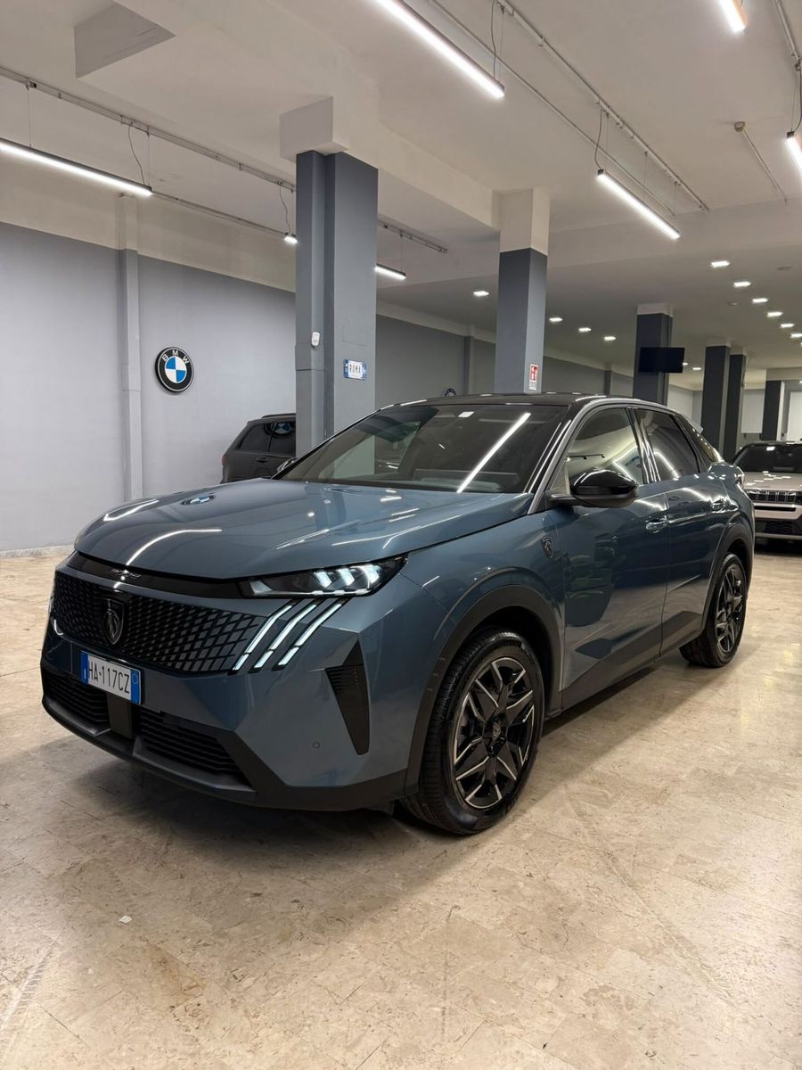 Peugeot 3008 Hybrid 145 e-DCS6 GT imagem 2