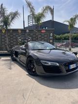 Audi R8 Spyder 4.2 V8 FSI quattro S tronic - Audi R8 mit Halbautomatikschaltung