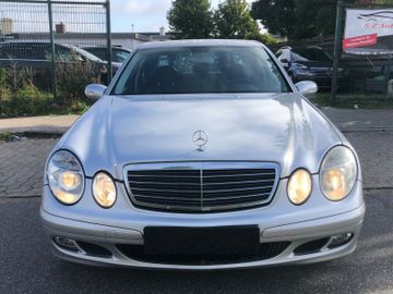 Mercedes E 200 - 8