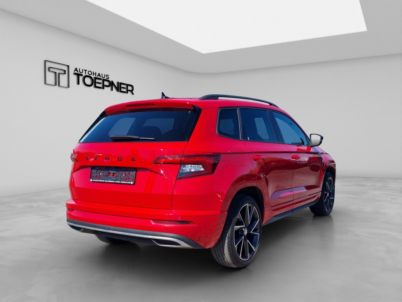 Fahrzeugabbildung SKODA Karoq Sportline 4x4 2,0 TSI DSG Navi ACC AHK PDC