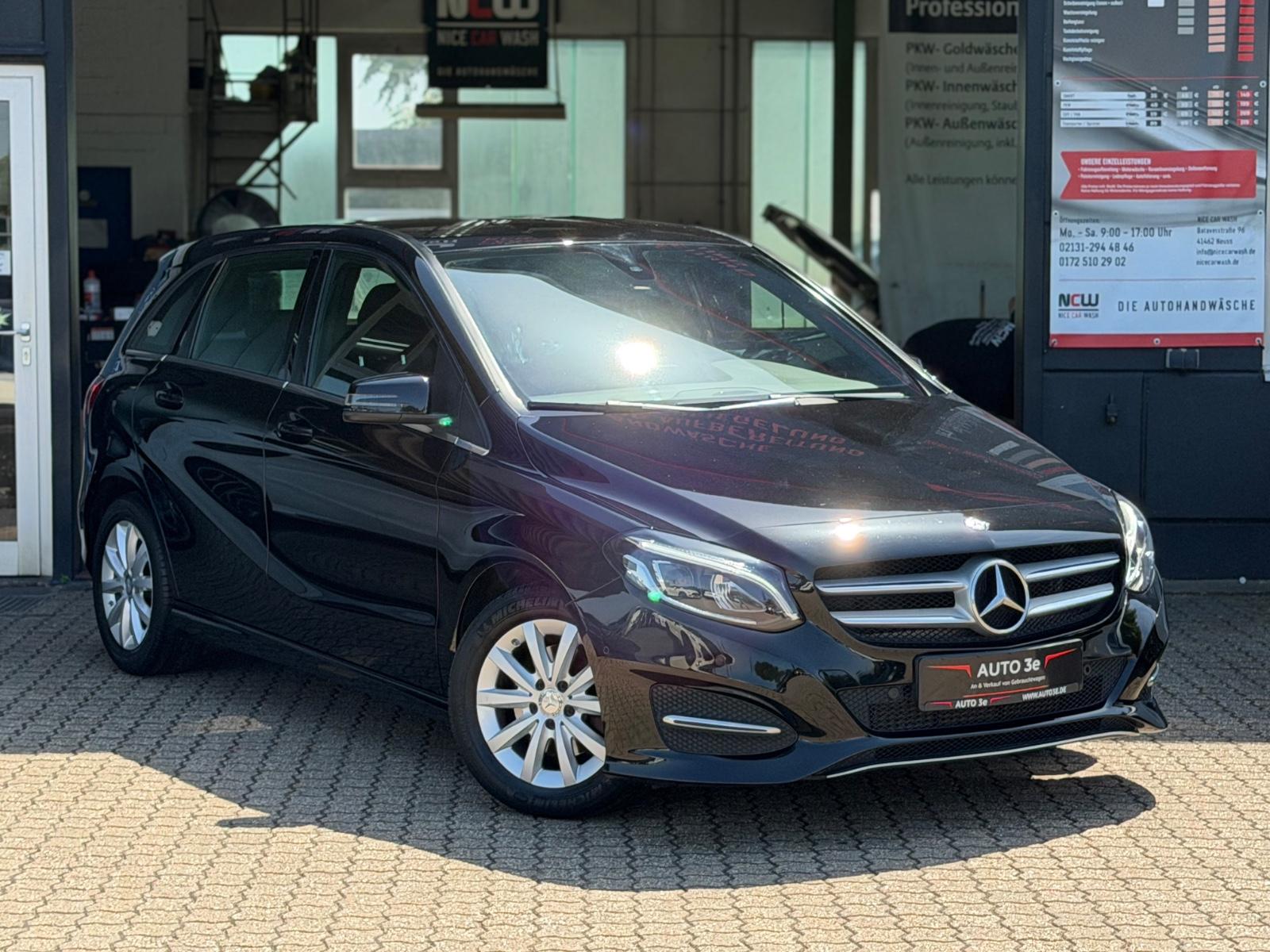 Mercedes-Benz B 180 Style Automatik Navi LED PDC...