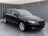 Skoda Superb Combi 4x4 DSG*SITZKLIMA*NAVI*XE*AHK*LEDER