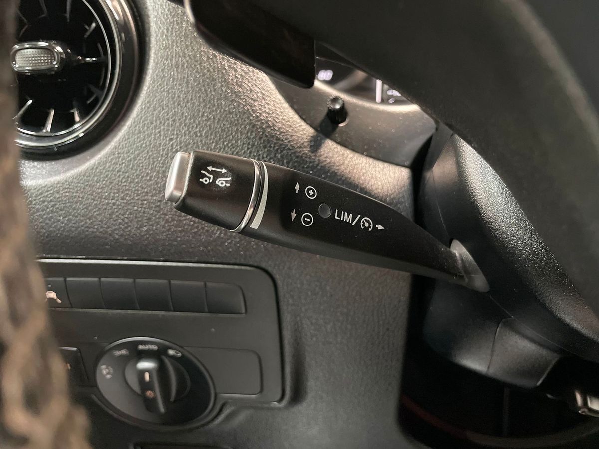 Fahrzeugabbildung Mercedes-Benz Vito 116 CDI PRO kompakt#LED#Distr.#Spur#Kamera