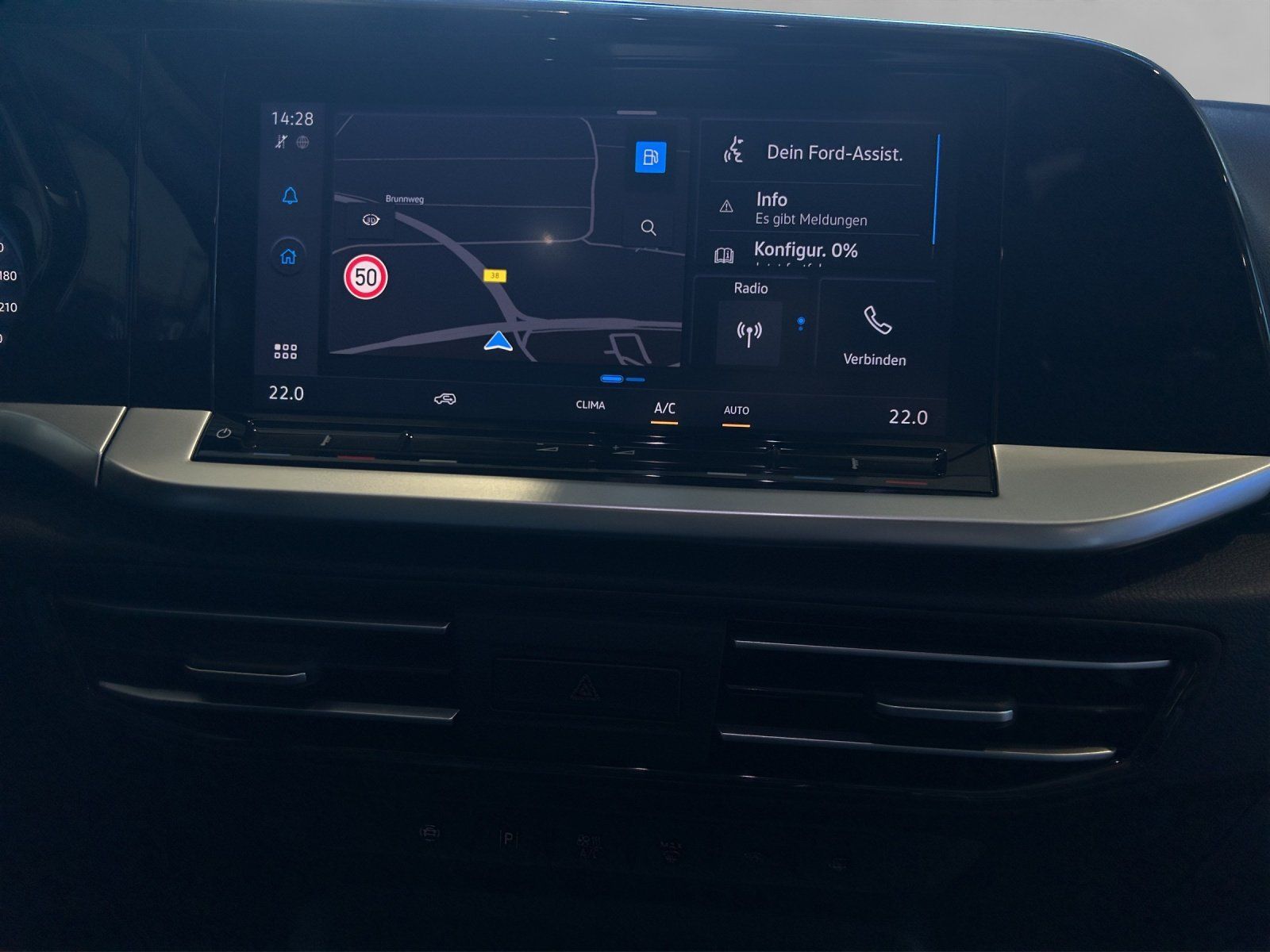Fahrzeugabbildung Ford Tourneo Connect Active 122PS Kurz 7 Sitze